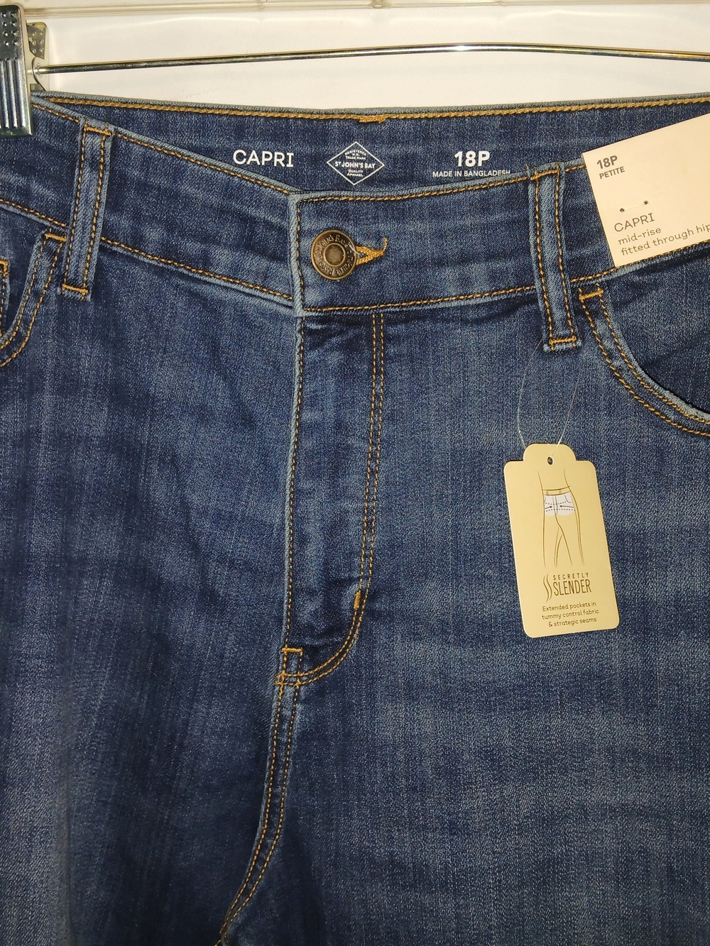 St. John's Bay Dark Blue Capri Jeans 18p - Picture 3 of 4